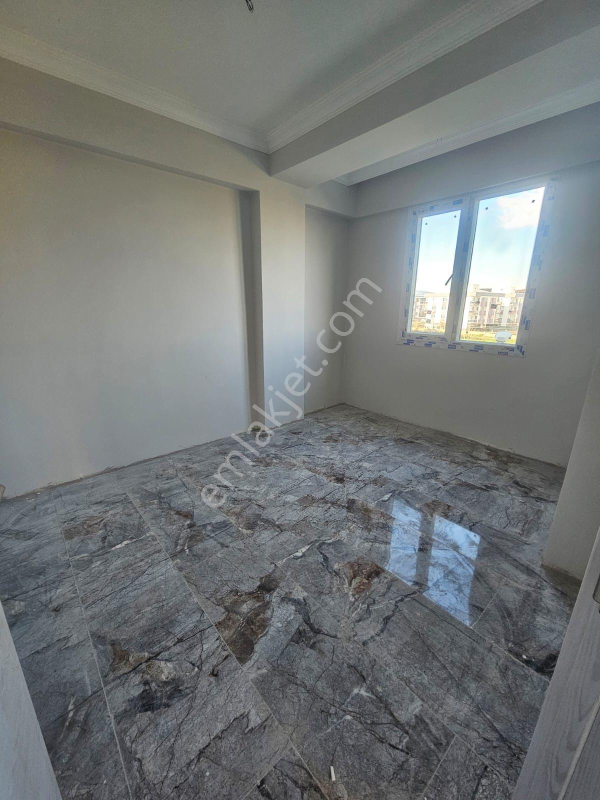 Çözüm Emlak'tan Muradiye'de 1+1 Ara Kat Yerden Isıtmalı Daire - Görsel 24