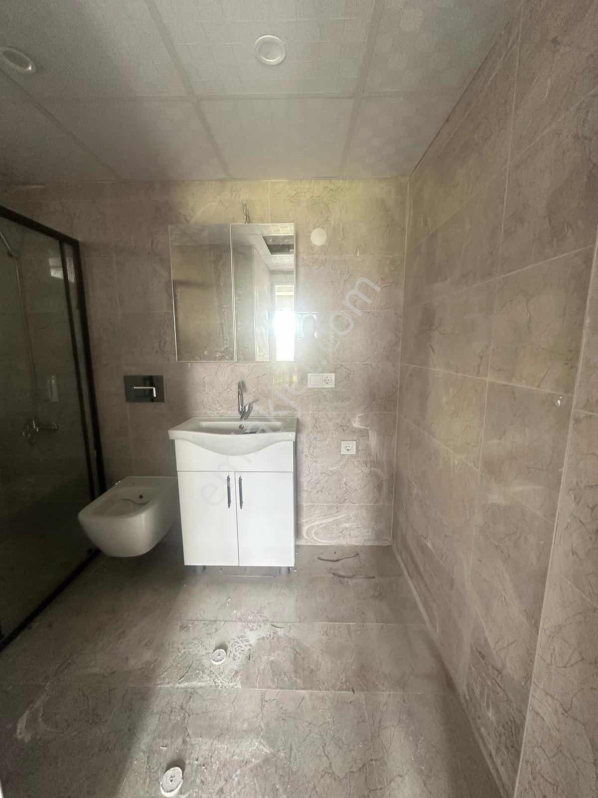 Çözüm Emlak'tan Muradiye'de 1+1 Ara Kat Yerden Isıtmalı Daire - Görsel 34