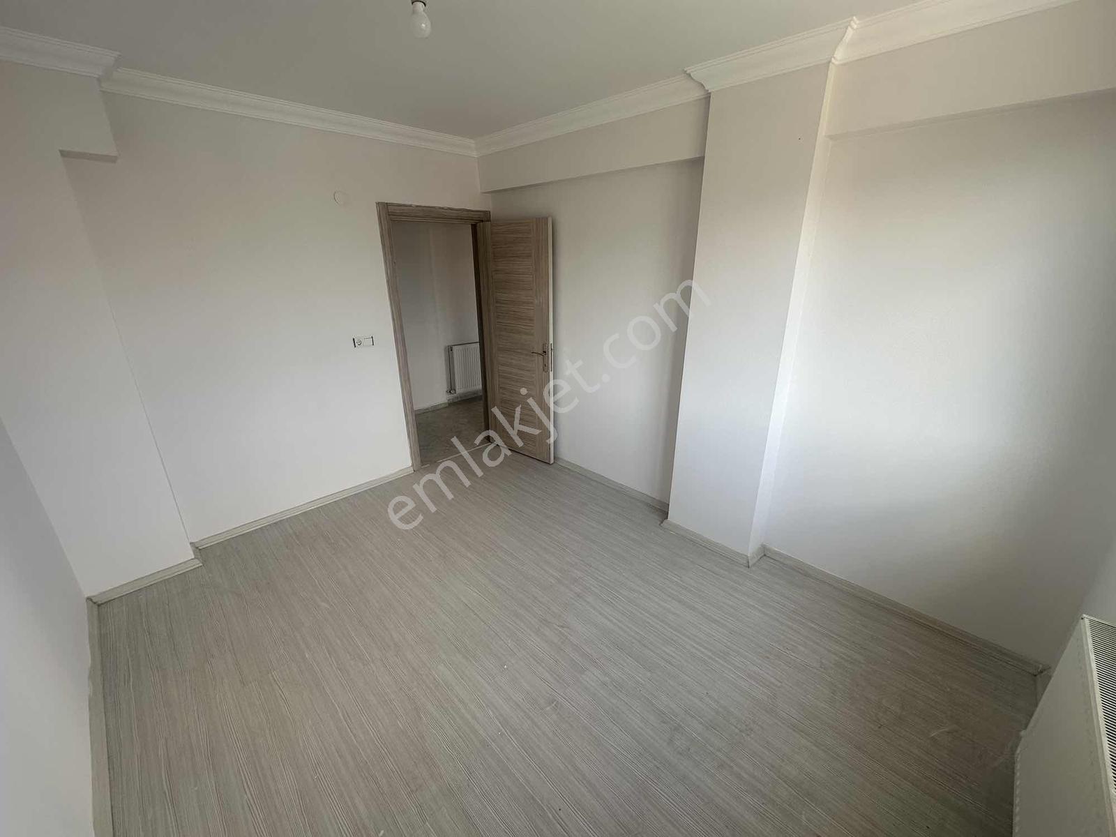 Çözüm Emlak'tan Muradiyede 2+1 Satışı Tam Göstermeye Uygun Daire - Görsel 15