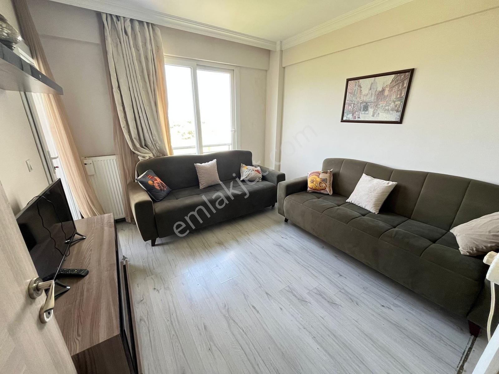 Çözüm Emlak'tan Muradiye Caddeye Yakın 1+1 Eşyalı Kiralık Daire - Görsel 20