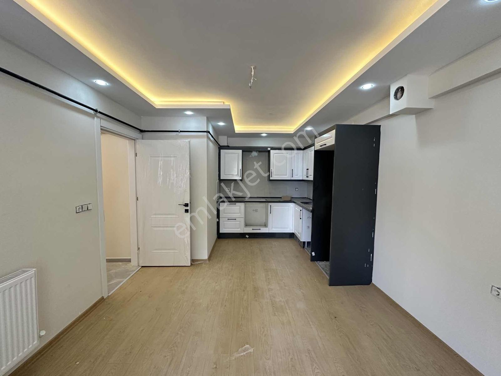 Çözüm Emlak'tan Muradiye'de Sıfır 2+1 Otoparklı Satılık Daire - Görsel 5
