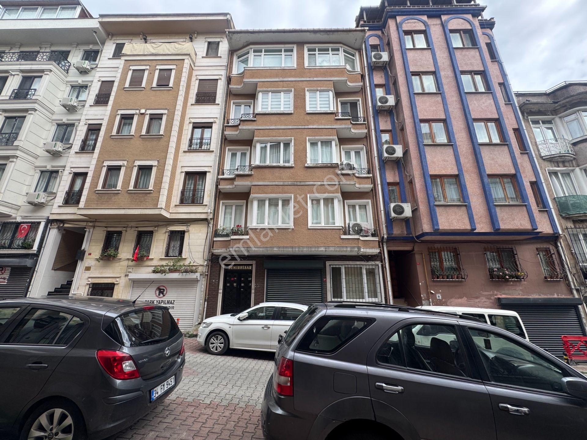 Turyap' Tan Fatih Hıstorıa Avm Yan Sokağında Satılık Daire - Görsel 12