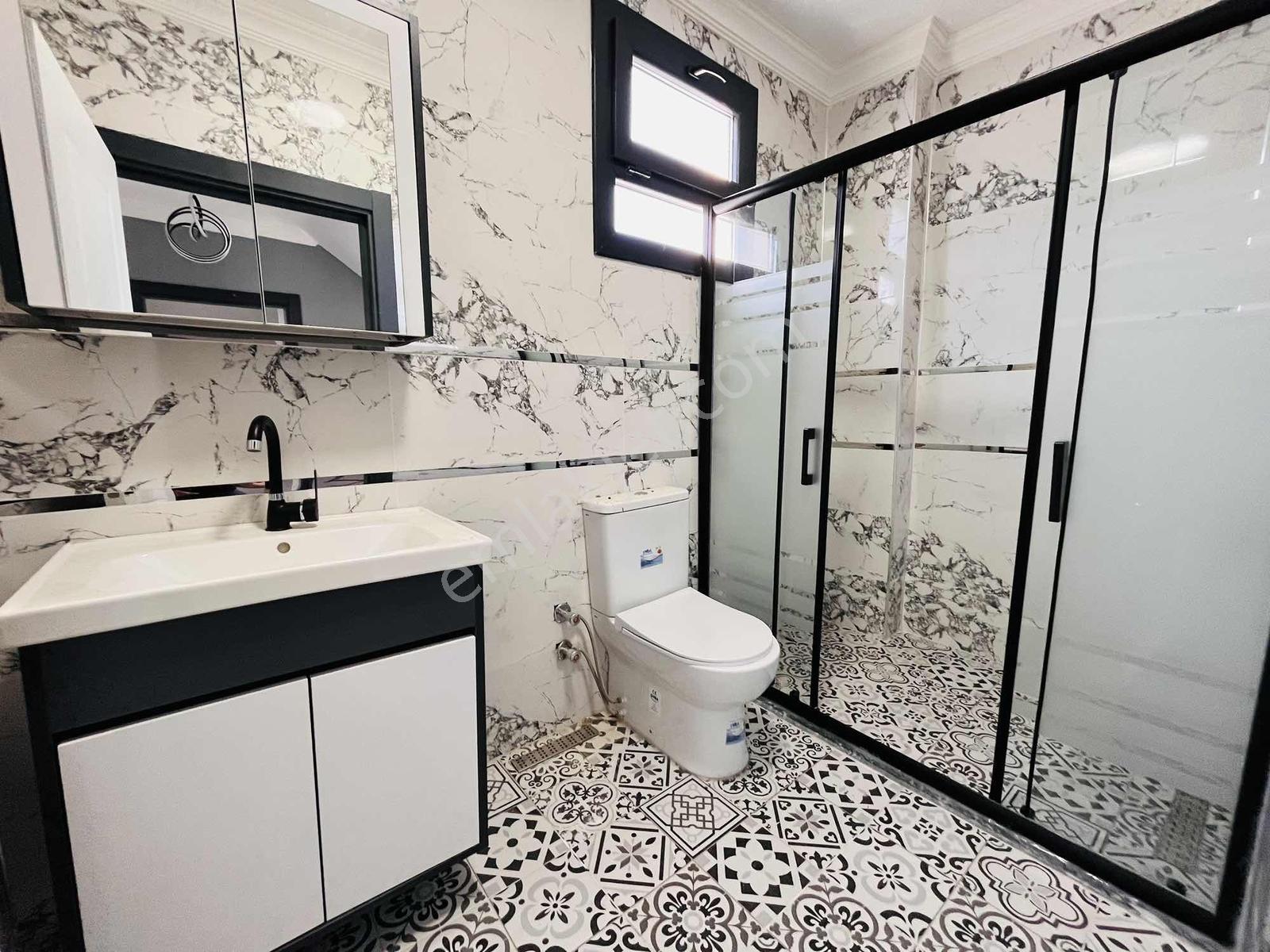 Re/max Kıyı Satılık Müstakil Havuzlu İskanlı Deniz Manzaralı - Görsel 26
