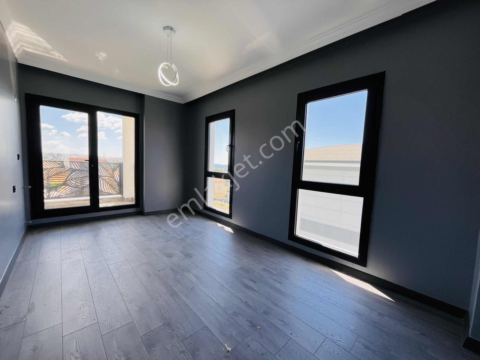 Re/max Kıyı Satılık Müstakil Havuzlu İskanlı Deniz Manzaralı - Görsel 28
