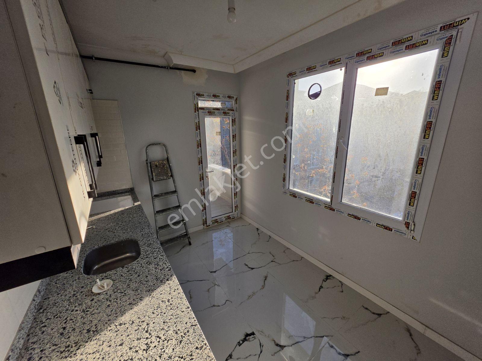 Timur Emlaktan Metrobüse 2 Dk.bağımsız Girişli 3+2 Dubleks Daire - Görsel 14