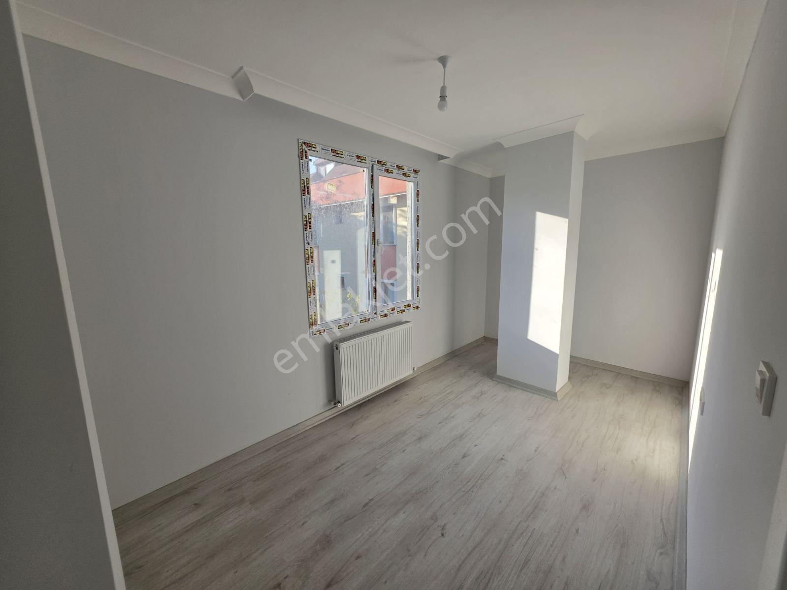 Timur Emlaktan Metrobüse 2 Dk.bağımsız Girişli 3+2 Dubleks Daire - Görsel 8