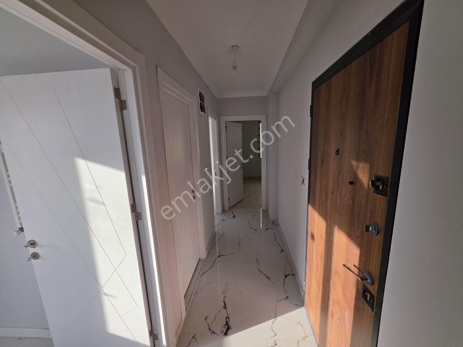 Timur Emlaktan Metrobüse 2 Dk.bağımsız Girişli 3+2 Dubleks Daire - Görsel 16