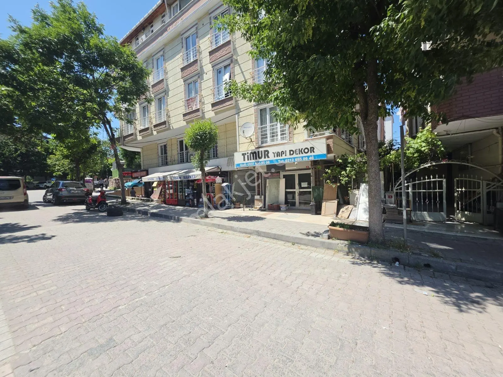 Avcılar Cihangirde Satılık Takasa Açık 220 M² Kiracılu Dükkan - Görsel 2