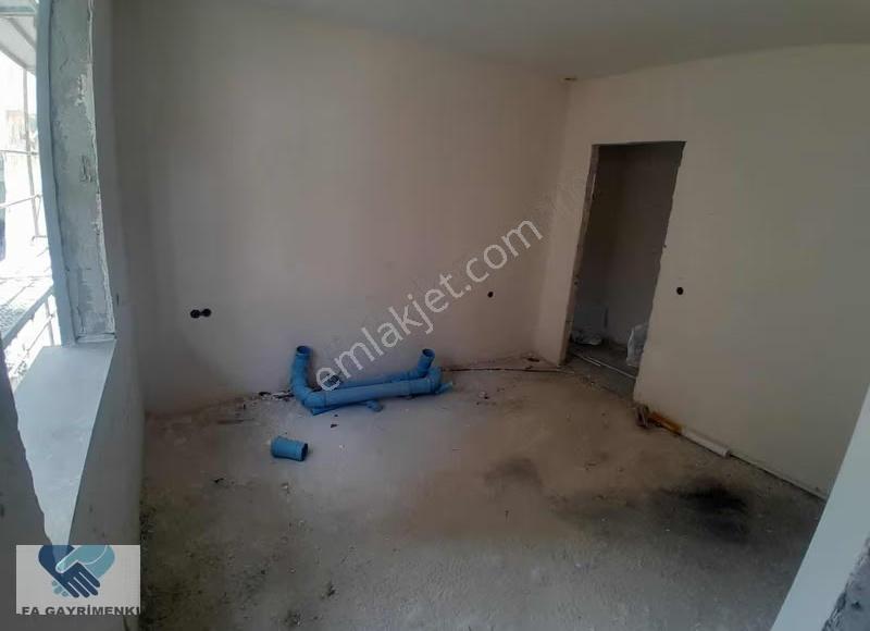 Merdivenköy Yolu Üzeri 2+1 Sıfır Daire - Krediye Uygun - Görsel 8