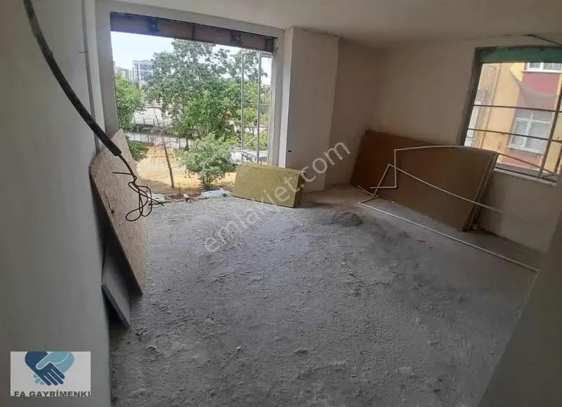 Merdivenköy Yolu Üzeri 2+1 Sıfır Daire - Krediye Uygun