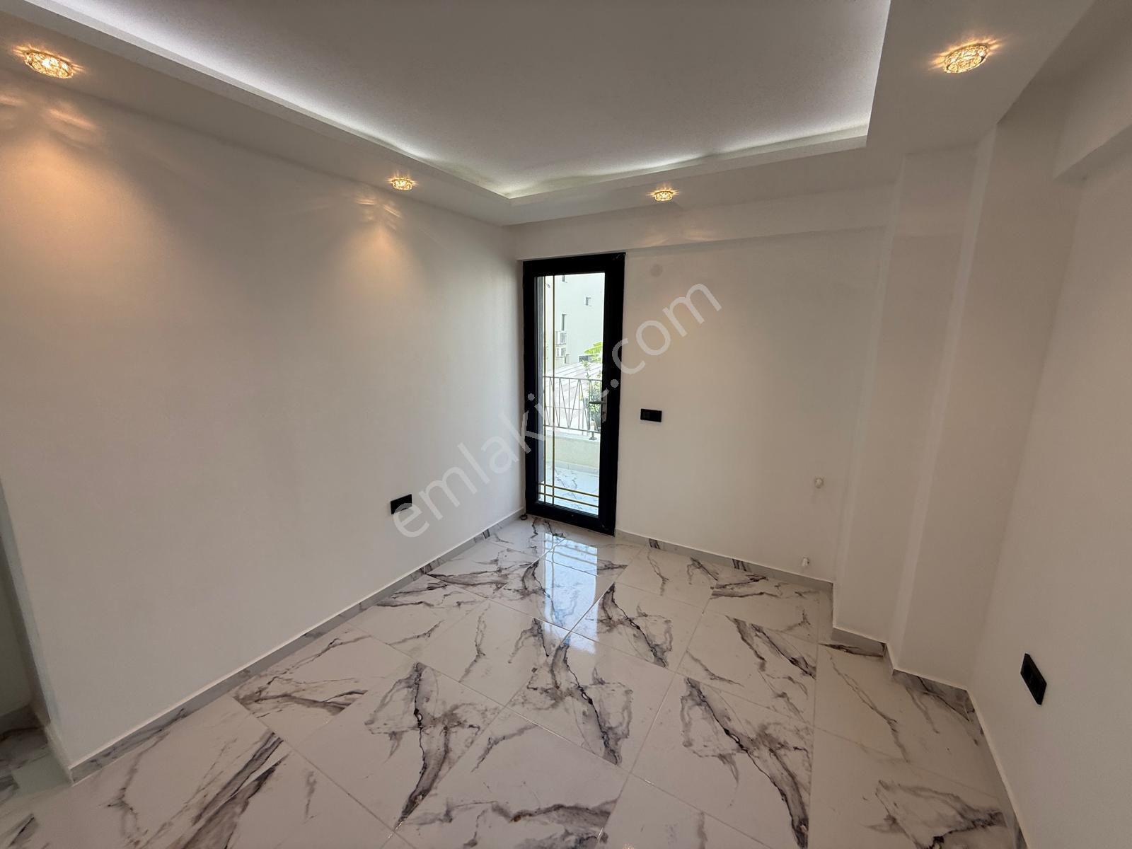 Kuşadası Kadınlar Denizi Plaja Yakın 4+1 Sıfır - Görsel 27