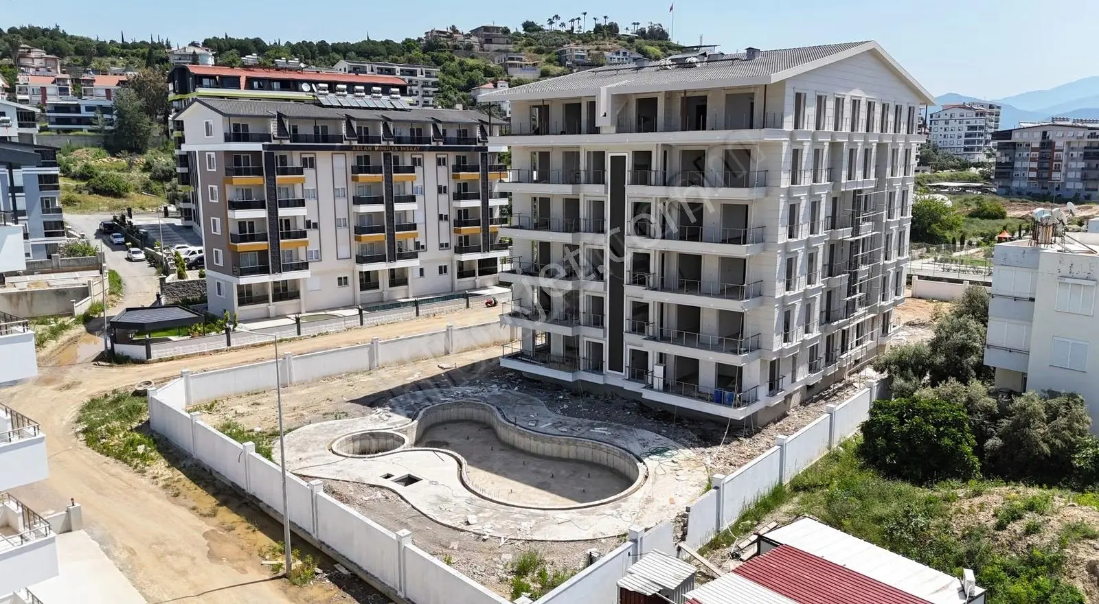Pazarcı'da Ultra Lüks 3+1 Satılık Daire (sıfır Yapı)