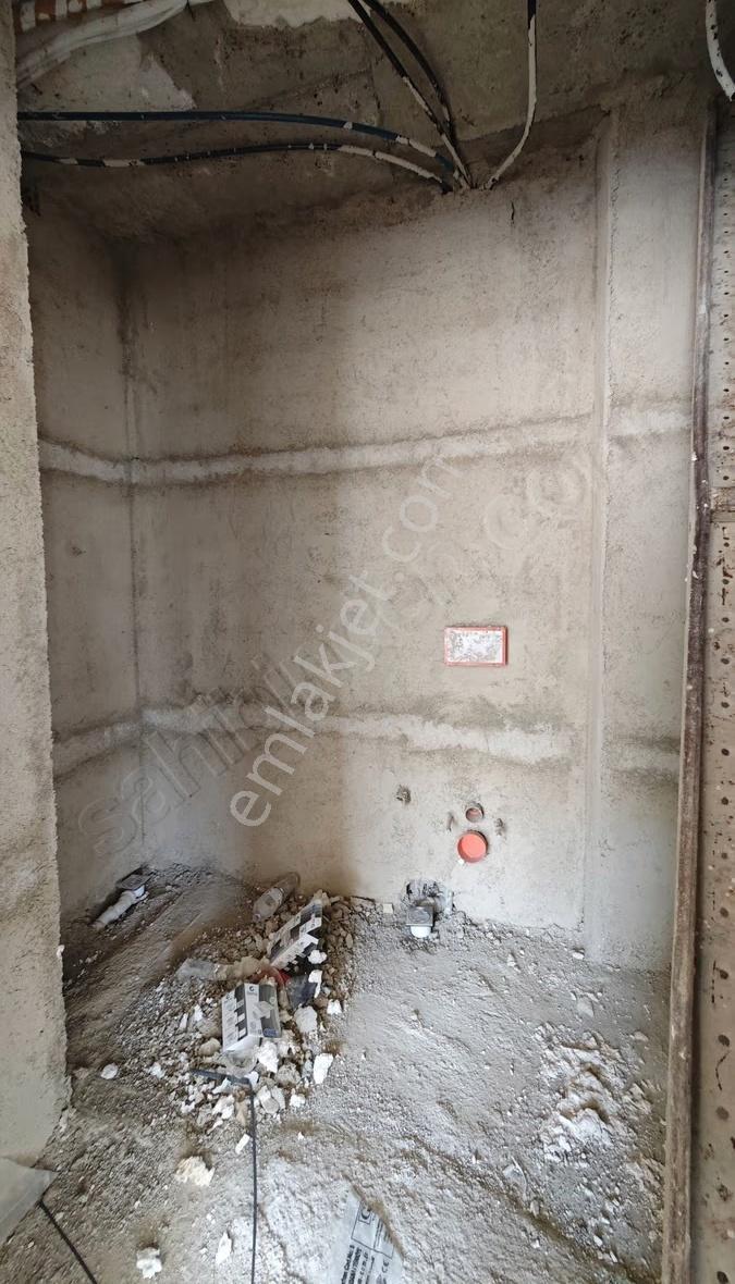 Pazarcı'da Ultra Lüks 3+1 Daire - Sıfır, Havuzlu, Otoparklı - Görsel 3