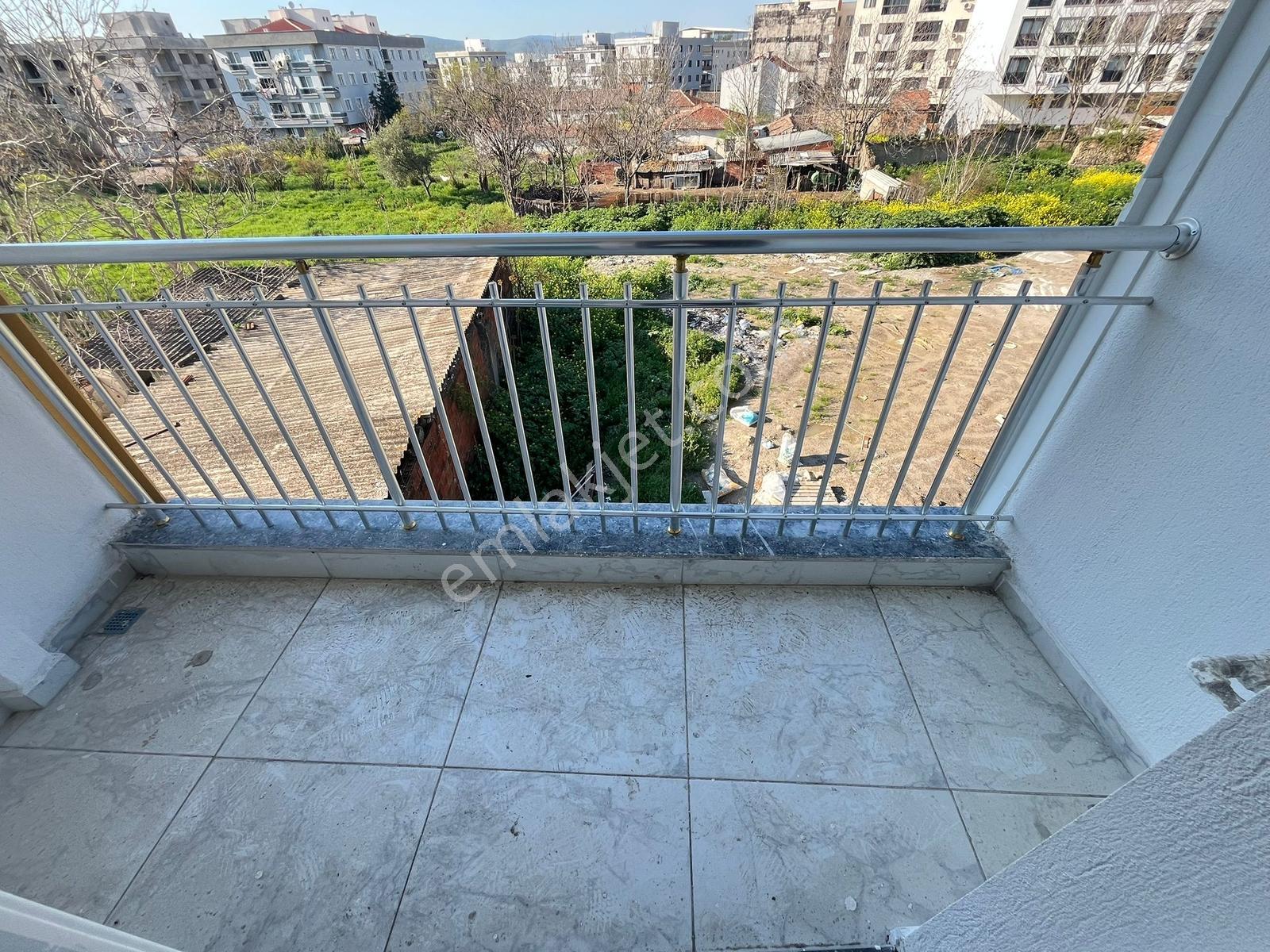 Çözüm Emlak'tan Muradiye'de Sıfır 1+1 Ara Kat Kiralık Daire - Görsel 8