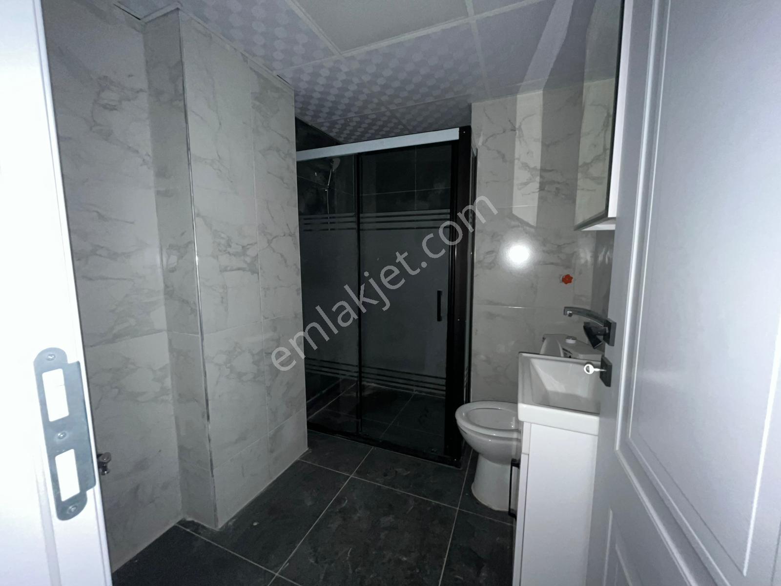 Çözüm Emlak'tan Muradiye'de Sıfır 1+1 Ara Kat Kiralık Daire - Görsel 20