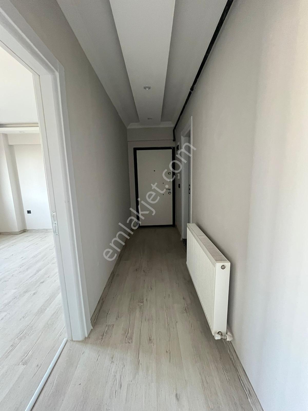 Çözüm Emlak'tan Muradiye'de Sıfır 1+1 Ara Kat Kiralık Daire - Görsel 12