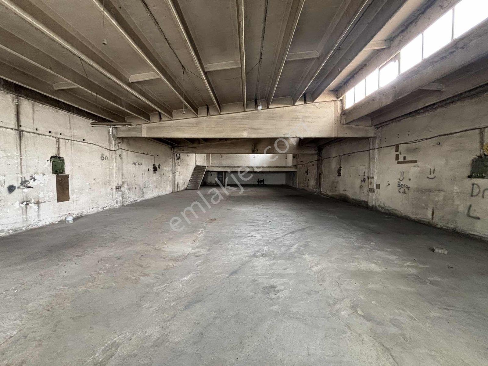 Ağaçişleri De 400m2 İmalathane