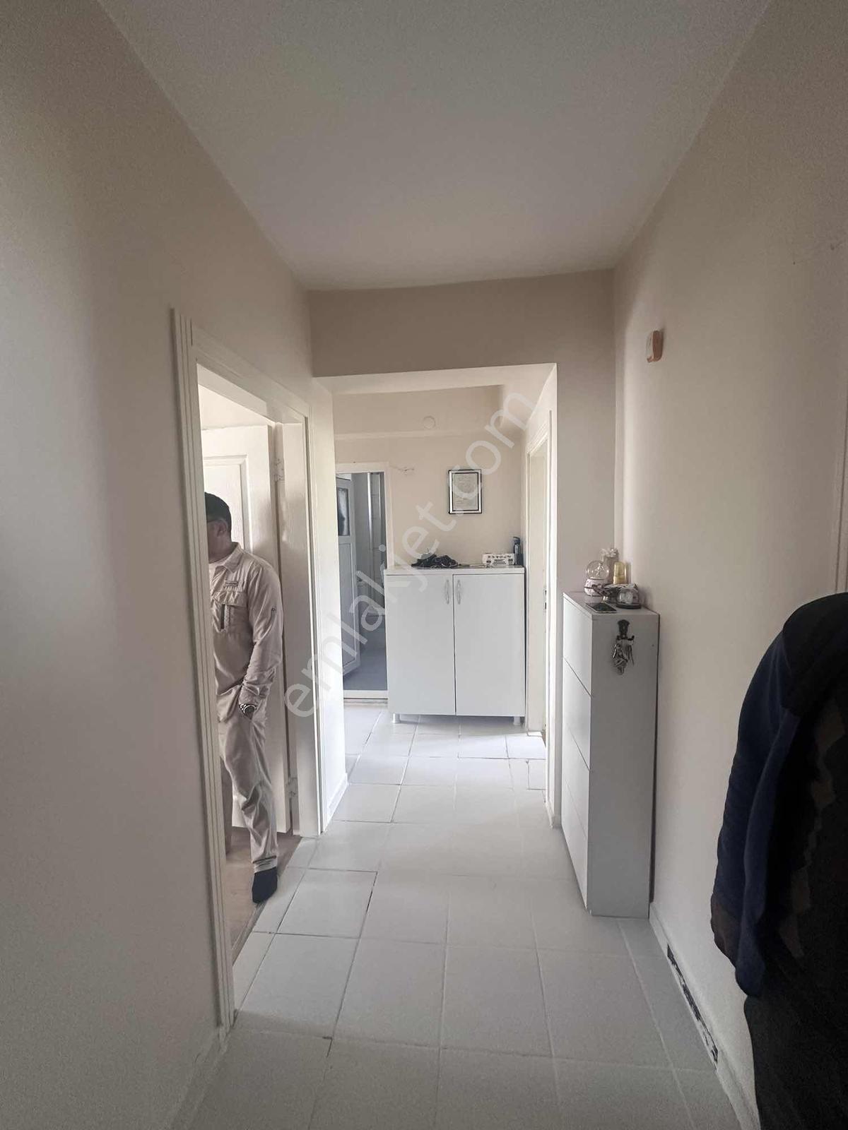 Çölgüzeli Afetevler Ana Cadde Üzeri Bakımlı Satılık Daire - Görsel 9