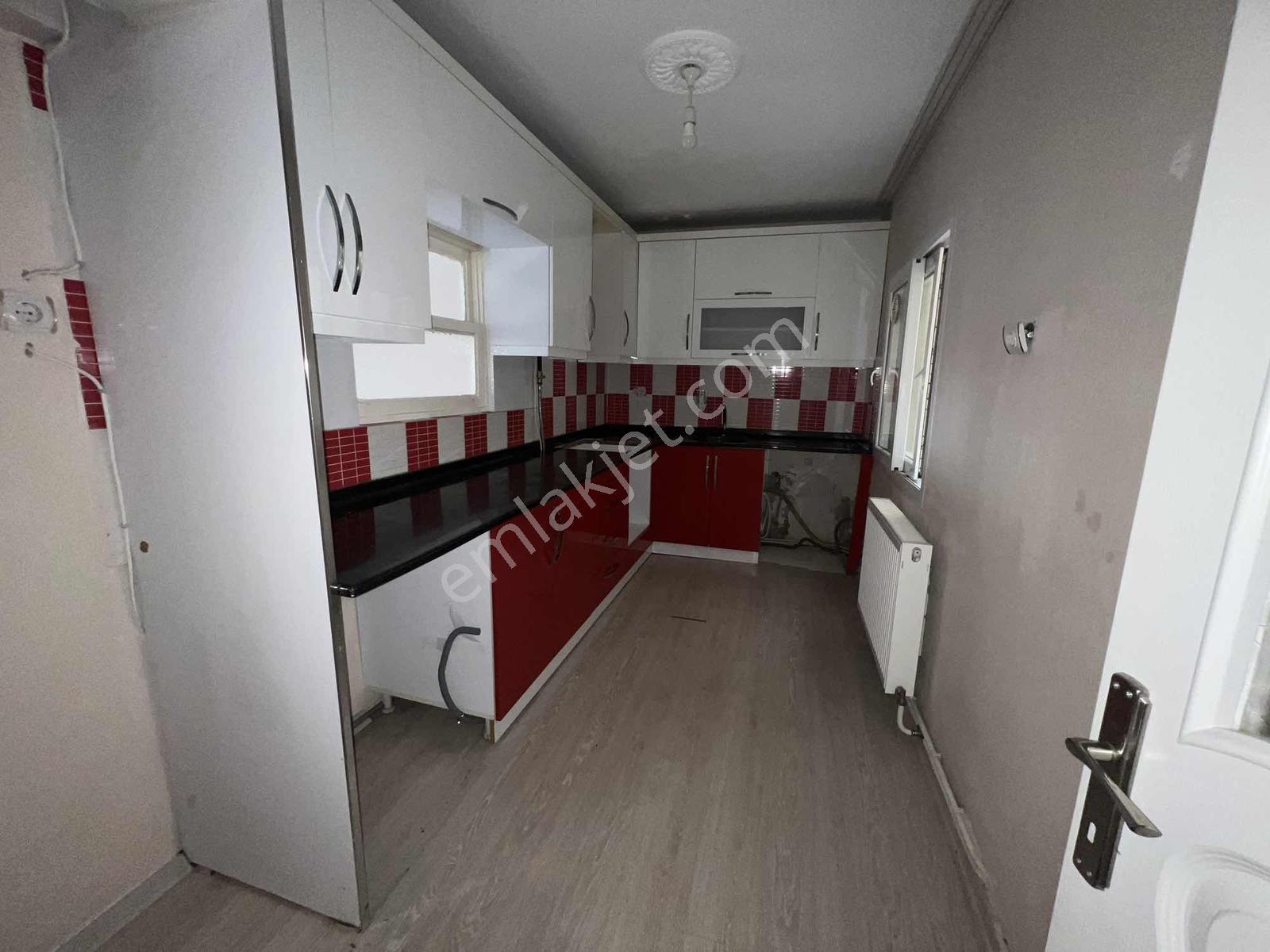 Türker Emlak 3+1 110 M2 Doğalgazlı Merkezi Konumda - Görsel 14