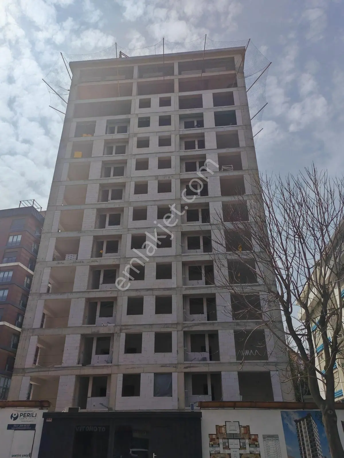 Merdivenköy Sairaşri Caddesi Tapu Masrafsız Satılık 2+1 Daire