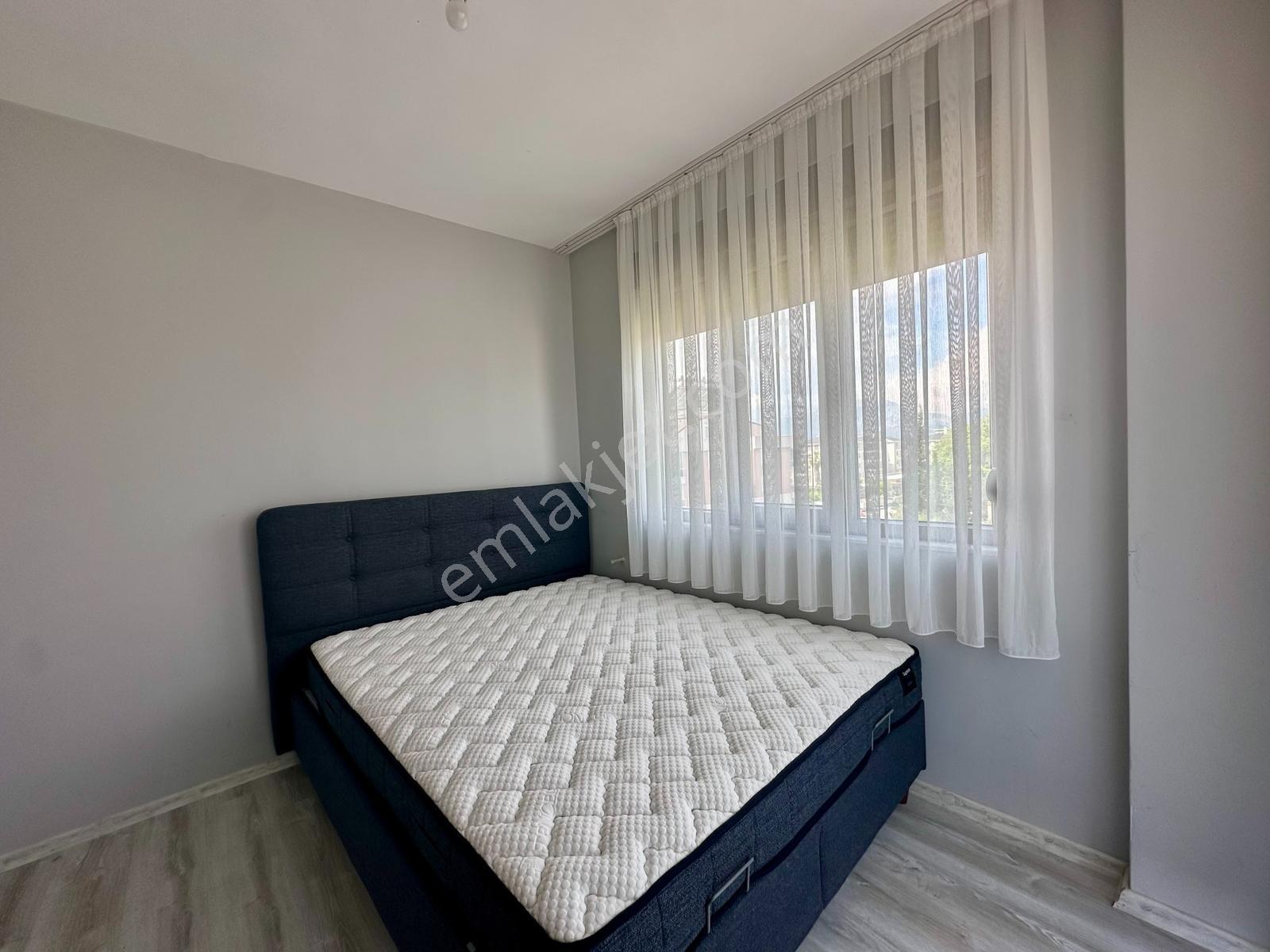 Bahçeyakada Mobilyalı 1+1 Modern Kiralık Daire - Görsel 8