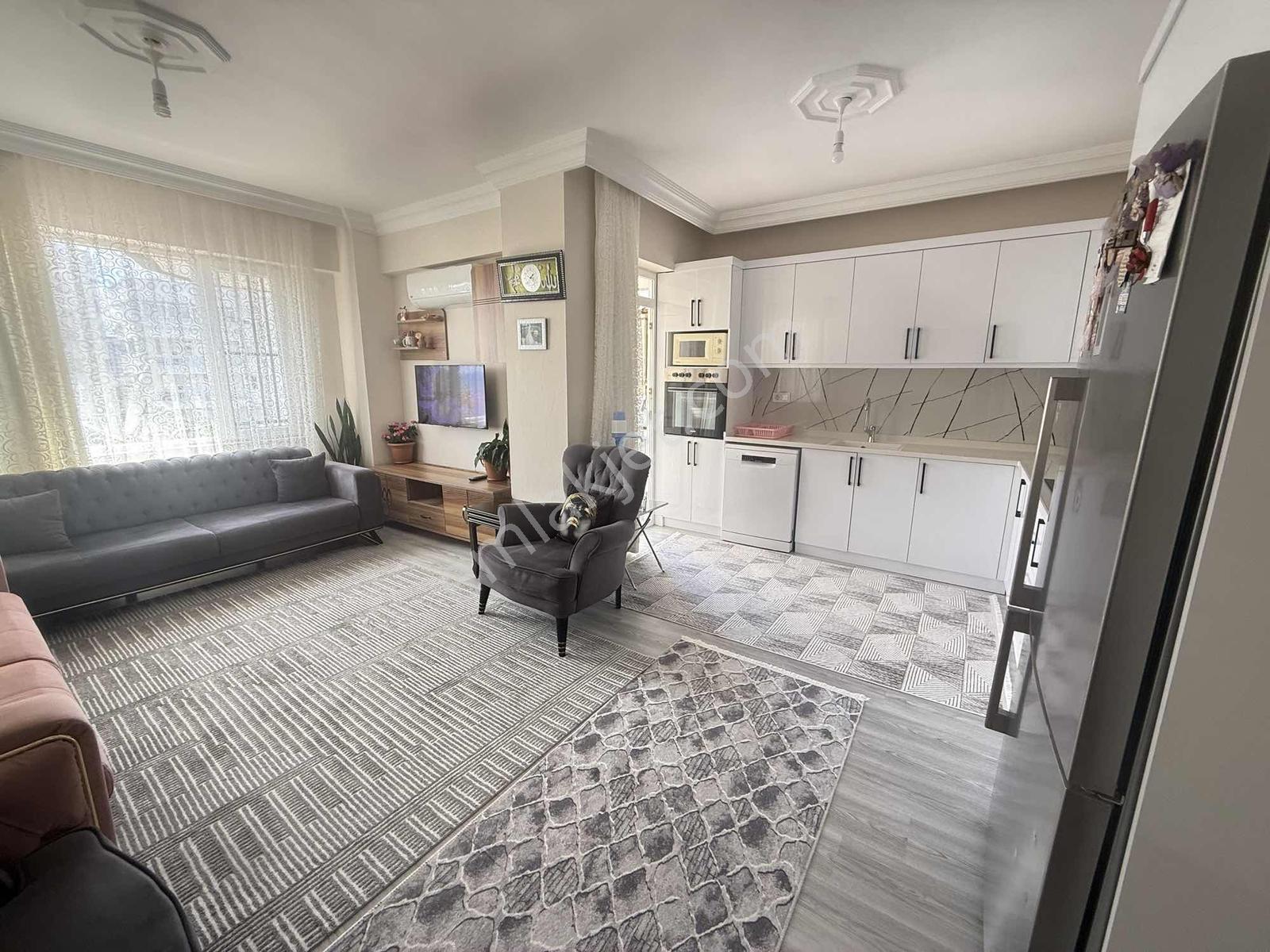 Güzelobada Deniz Manzaralı Katta Eşyalı 2+1 Kiralık Daire - Görsel 5