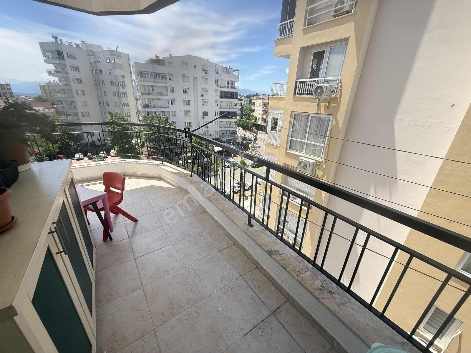 Güzelobada Deniz Manzaralı Katta Eşyalı 2+1 Kiralık Daire - Görsel 24