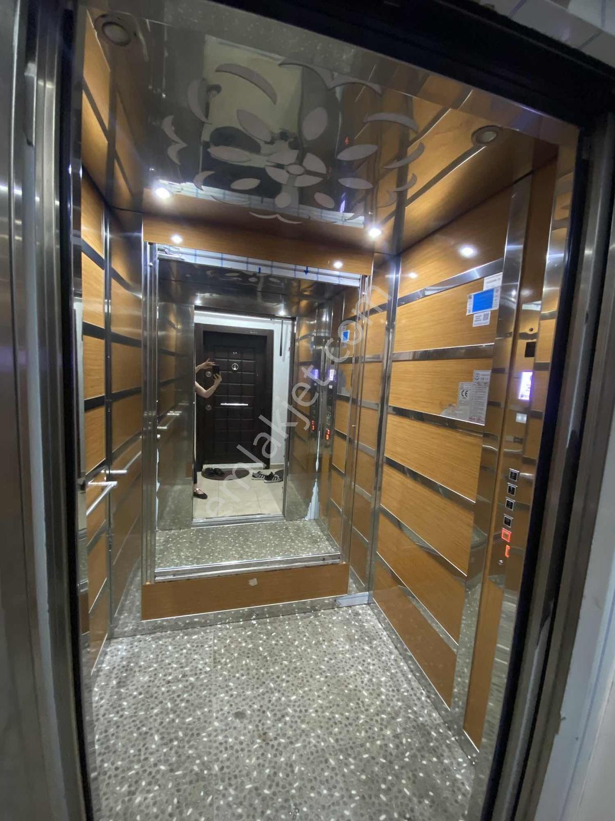 Merve Beyoğlu Gayrimenkulden Aile Yaşamına Uygun Ferah Kiralık - Görsel 3