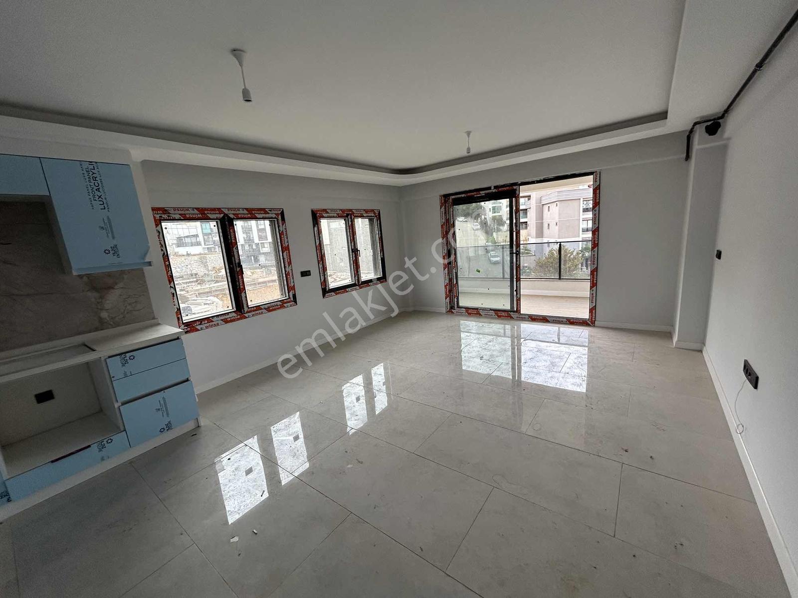 Kuşadası Havuzlu Sitede Satılık Sıfır 2+1 Fırsat Daire. - Görsel 6