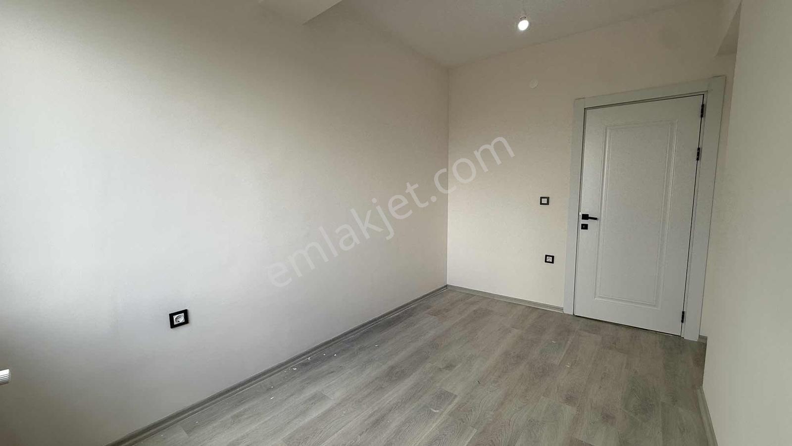 Erkılet Camikebir Mah. Kiralık 2+1 Ayrı Mutfak - Görsel 19