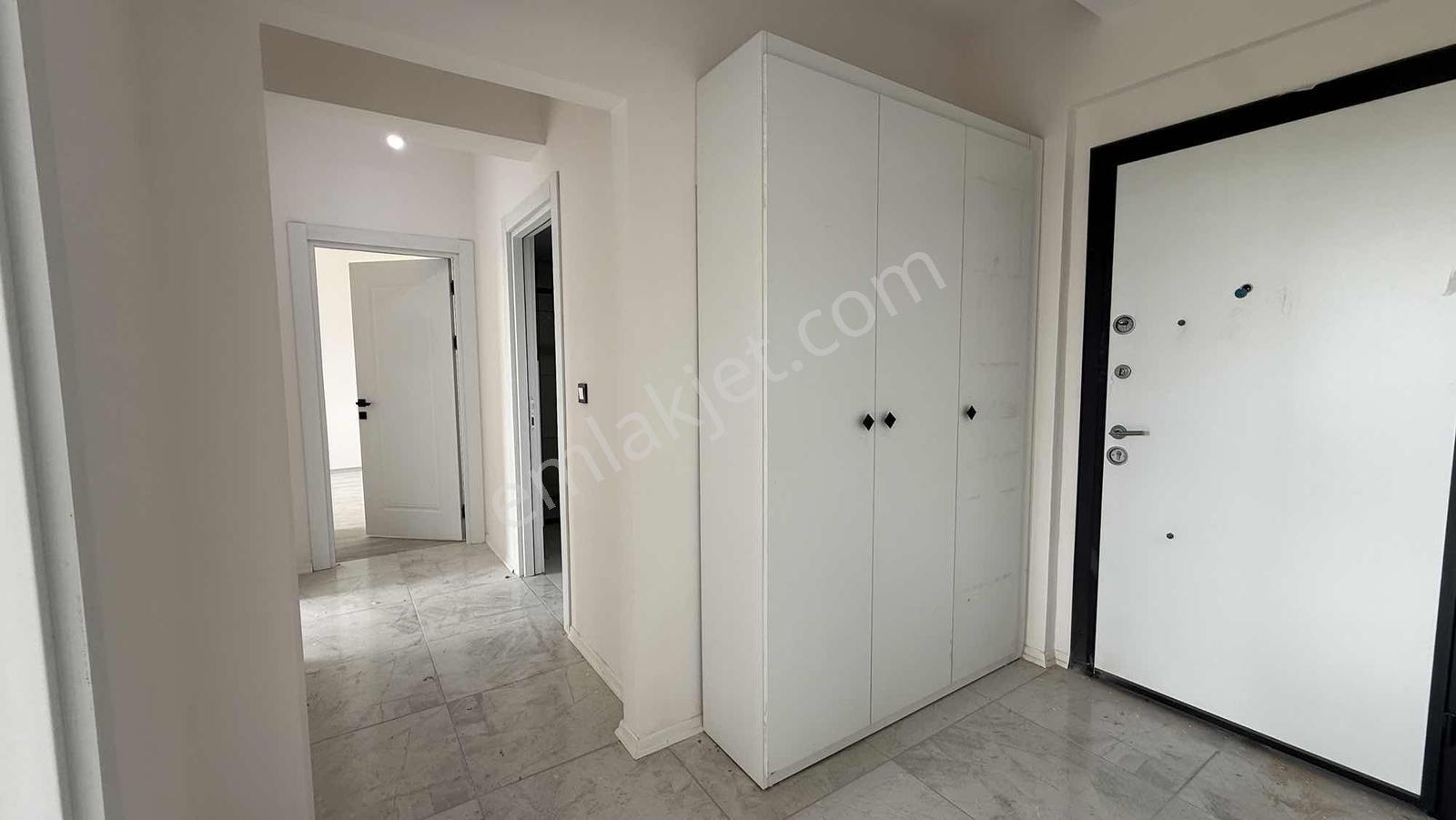 Erkılet Camikebir Mah. Kiralık 2+1 Ayrı Mutfak - Görsel 24