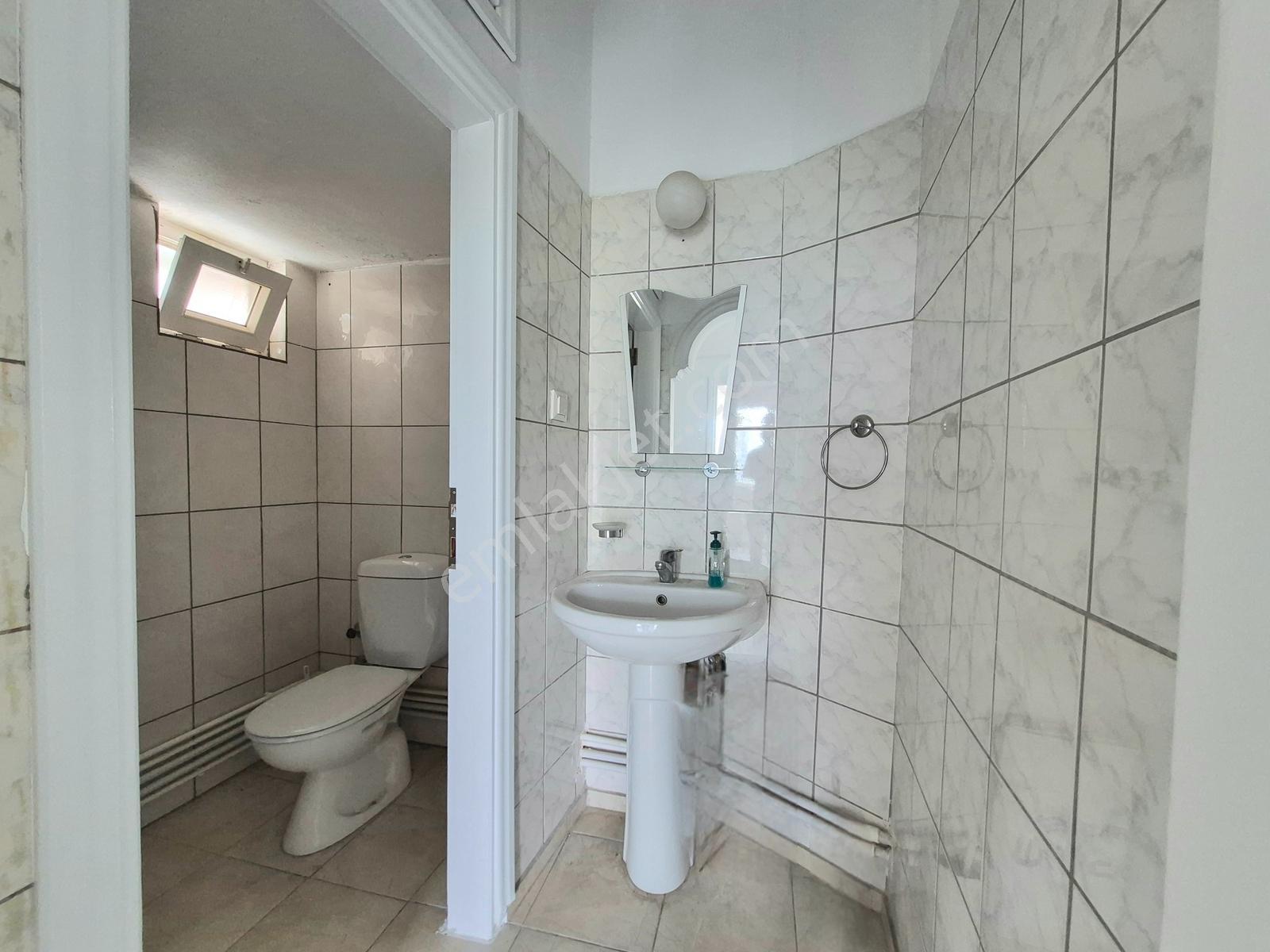 Yeşilbahçe Avni Tolunay'da Doğalgazlı Bakımlı Kiralık 3+1 Daire - Görsel 21