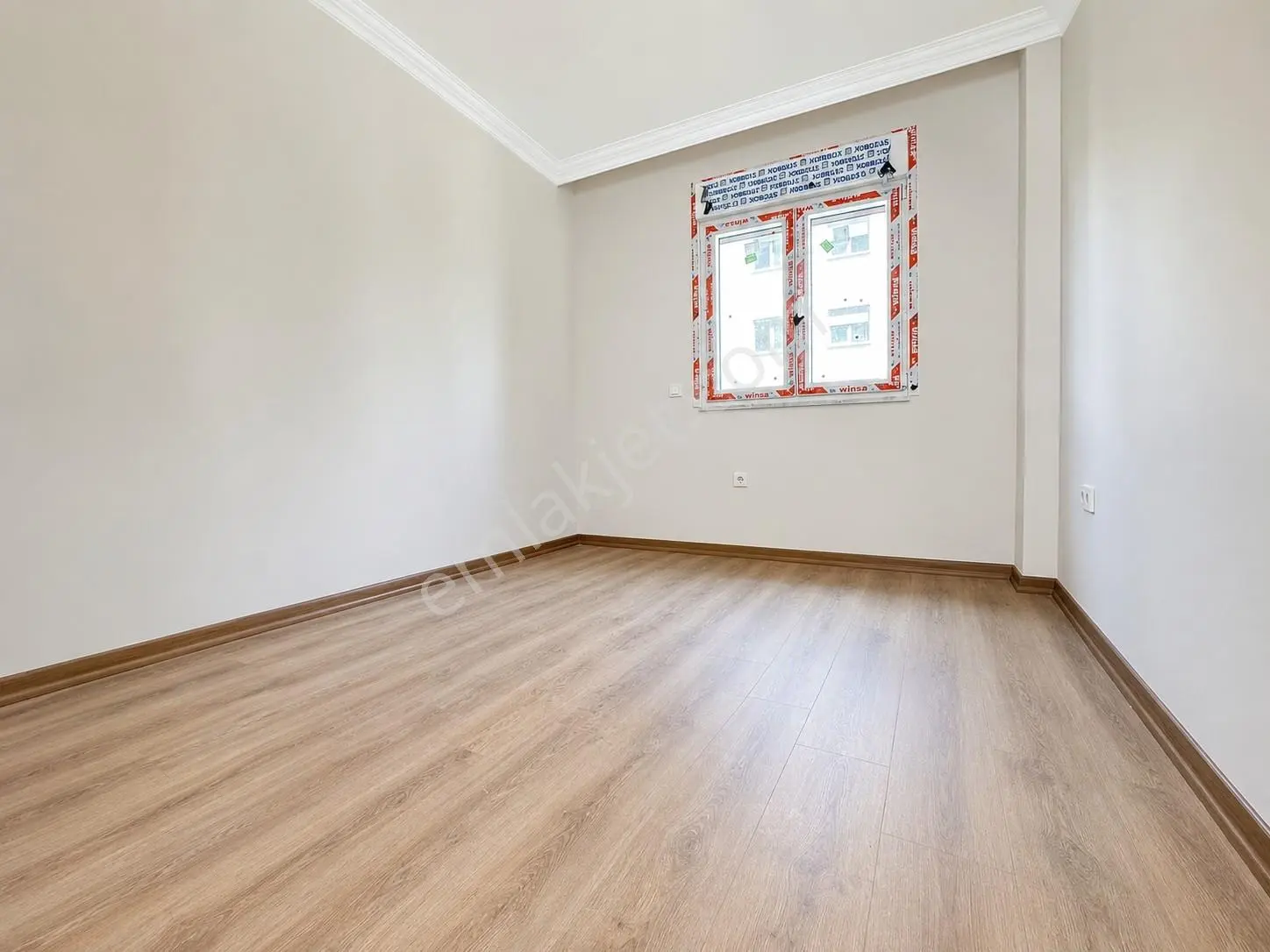 Suadiyede Caddeye Çok Yakın Sıfır 3+1 Balkonlu Ebeveynli - Görsel 35