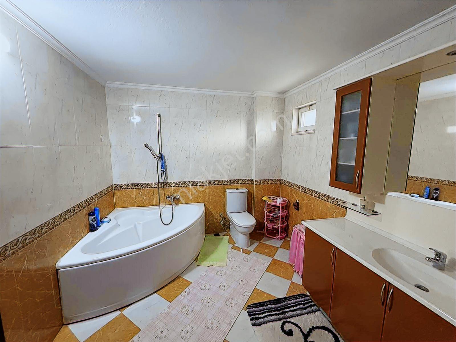 Resuloğlu Emlak'tan Akyazı Sahilinde Satılık Tribleks Daire - Görsel 27