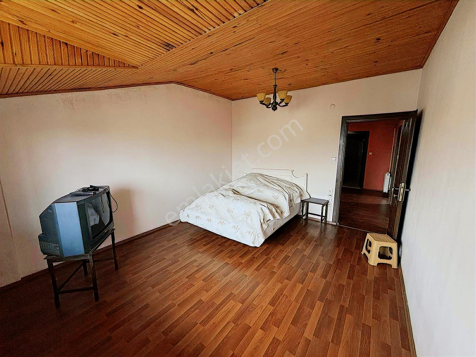 Resuloğlu Emlak'tan Akyazı Sahilinde Satılık Tribleks Daire - Görsel 32