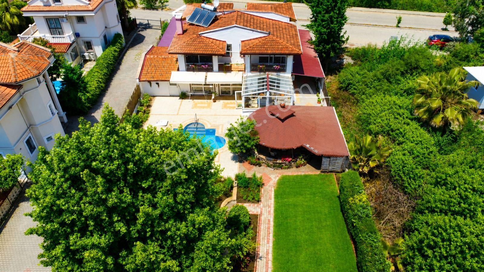 Stop'tan Foça 993m² Bahçe Kullanım Alanlı 4+1 Müstakil Villa - Görsel 26