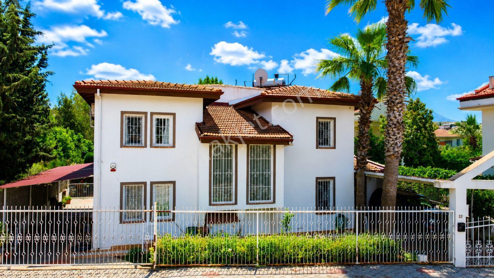 Stop'tan Foça 993m² Bahçe Kullanım Alanlı 4+1 Müstakil Villa - Görsel 24