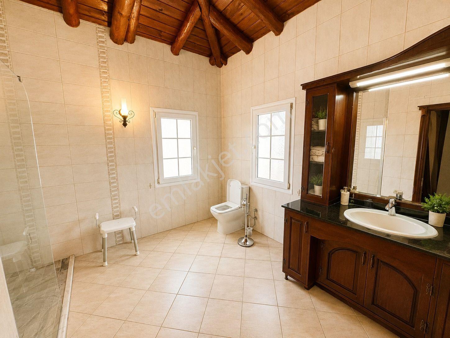 Stop'tan Foça 993m² Bahçe Kullanım Alanlı 4+1 Müstakil Villa - Görsel 13