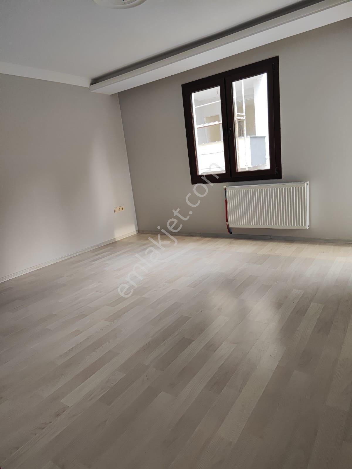 Yalı Gayrimenkulden Sürmene Merkez Manzaralı Ebeveyn Banyolu 3+1 - Görsel 13