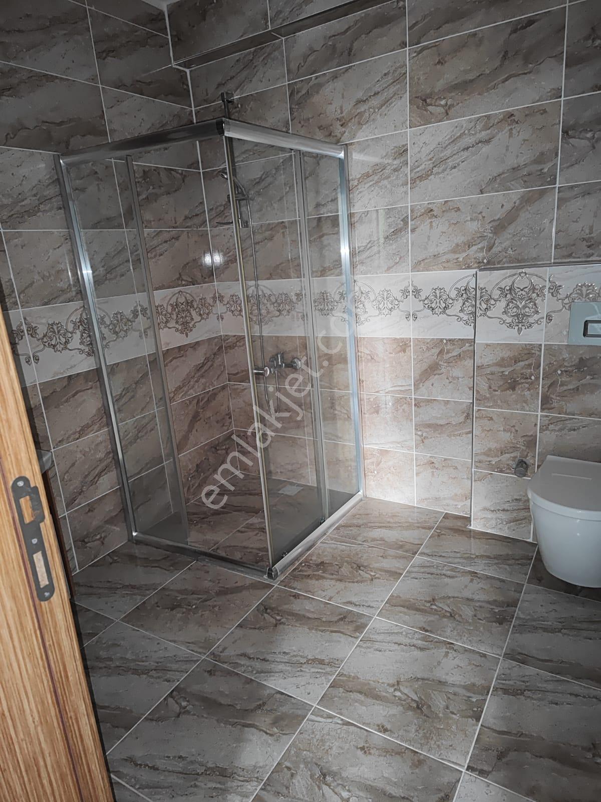 Yalı Gayrimenkulden Sürmene Merkez Manzaralı Ebeveyn Banyolu 3+1 - Görsel 21