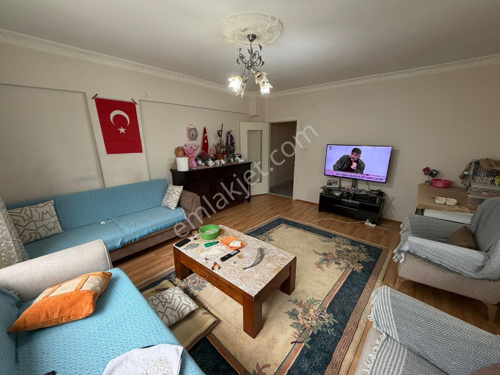 Kaya'dan Cadde Dibi 1.kat Çift Balkon Acil Satılık 3+1 Daire !! - Görsel 4
