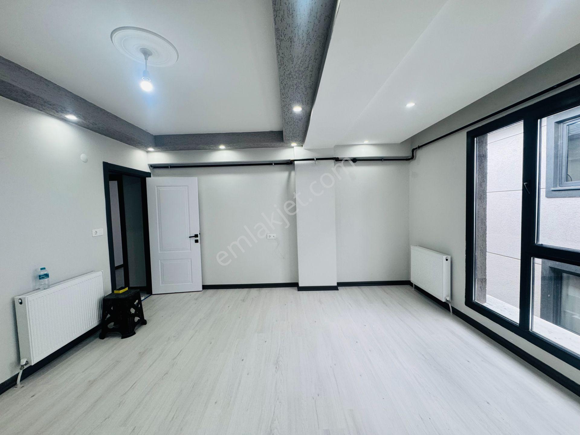 Güven'den Kapaklıda Hastaneye Yakın Balkonlu Kiralık 1+1 Daire - Görsel 5