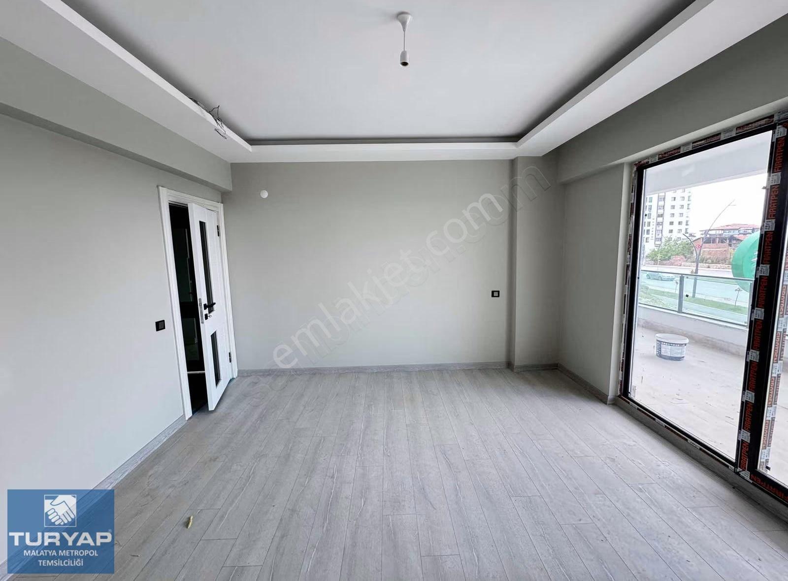 Turyap Metropol'den Tecde Ana Caddede Satılık Lüks Daire - Görsel 13