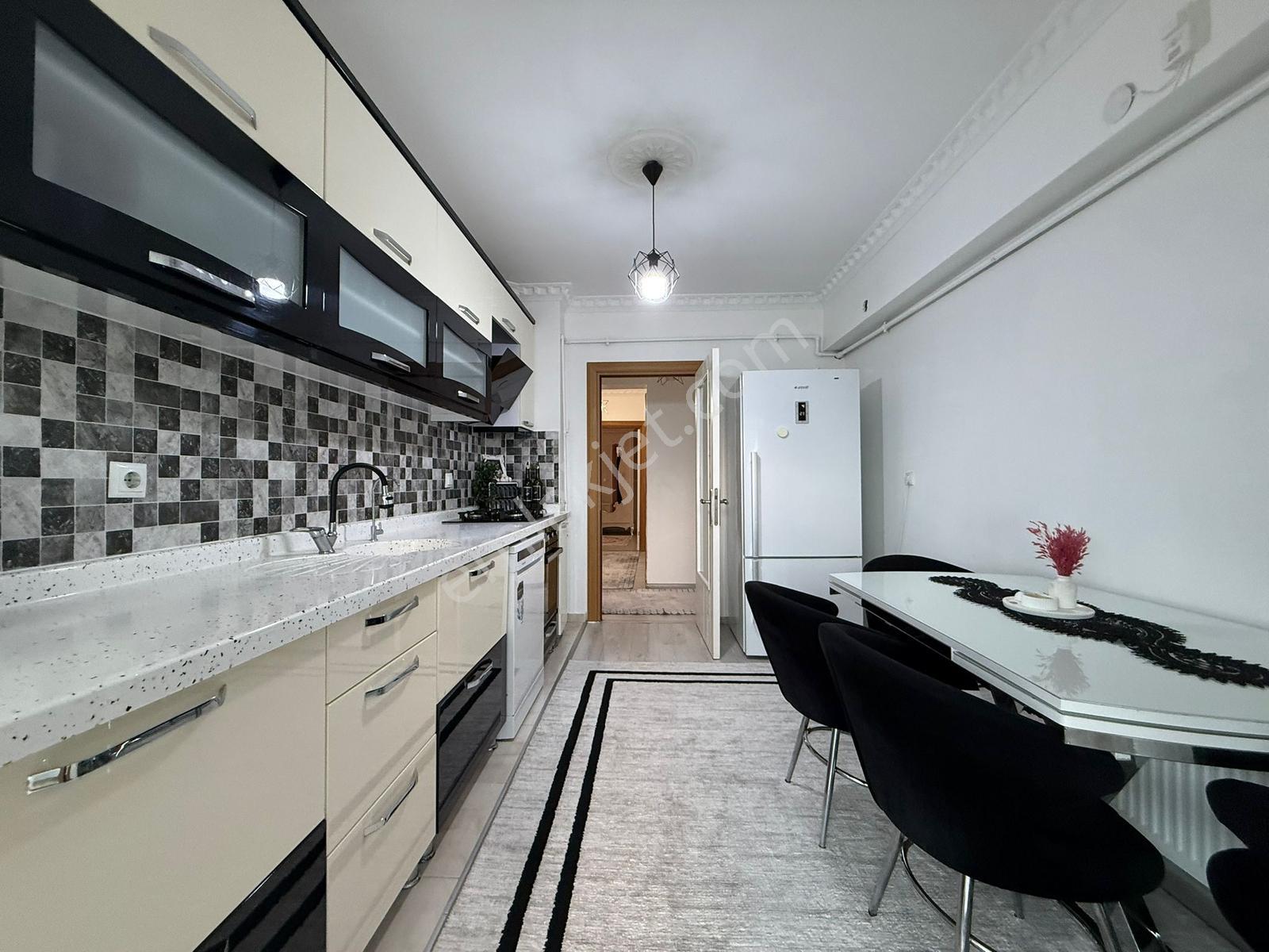 Otoban Manzaralı Komple Yapılı Teras Balkonlu 3+1 160 M2 Daire!! - Görsel 34