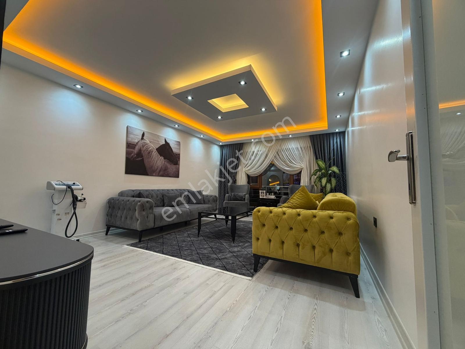 Otoban Manzaralı Komple Yapılı Teras Balkonlu 3+1 160 M2 Daire!! - Görsel 2