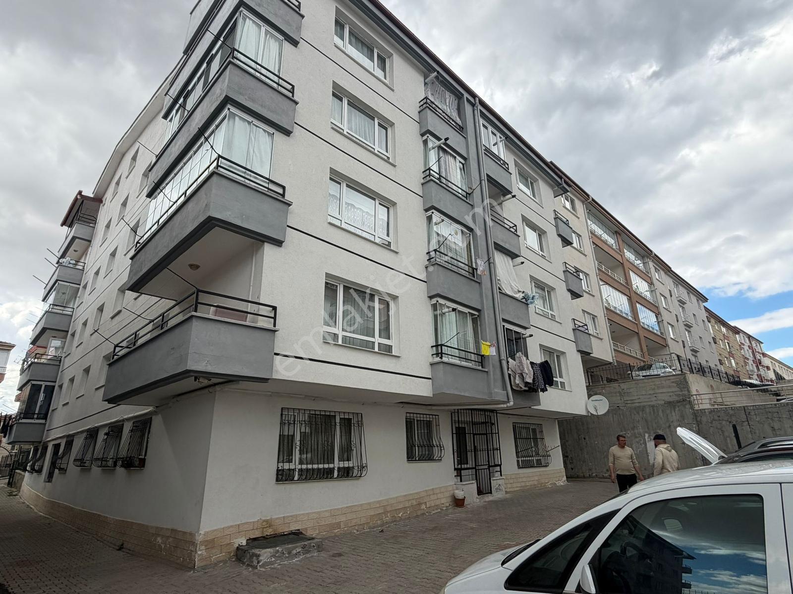 Altında Daire Var-kattaki Daireyle Aynı M2 3+1 Full+full Yapılıı - Görsel 7