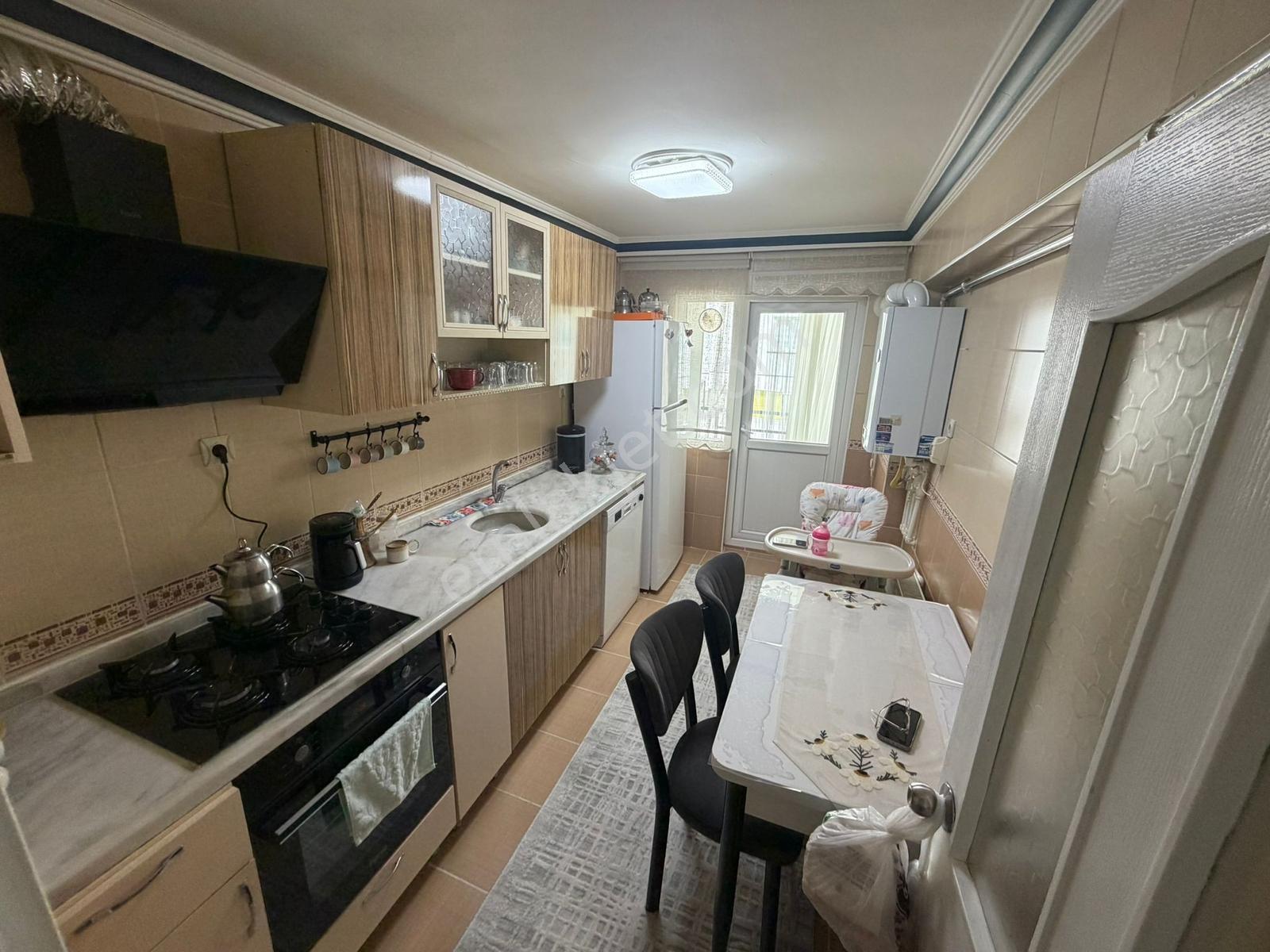 Altında Daire Var-kattaki Daireyle Aynı M2 3+1 Full+full Yapılıı