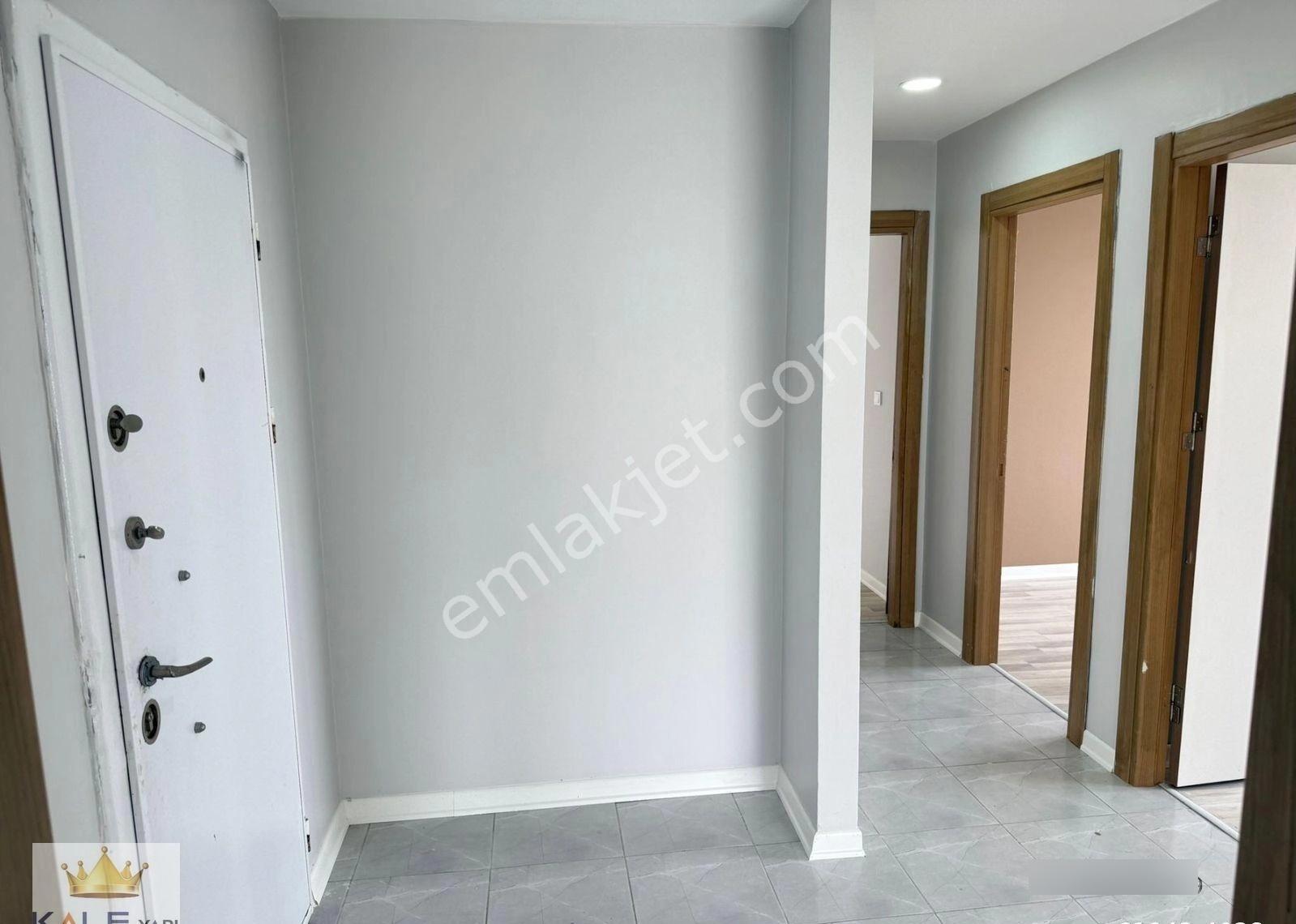 !!kelepiir!! Metrobüse Çok Yakın Lüx Dekorlu Satılık 3+1 Arakat Daire