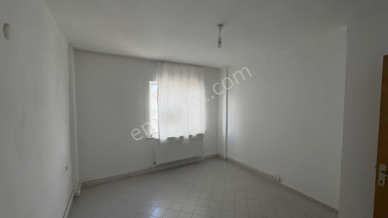 Bahçelievler Kemer Sitesinde Satılık Daire - Görsel 4