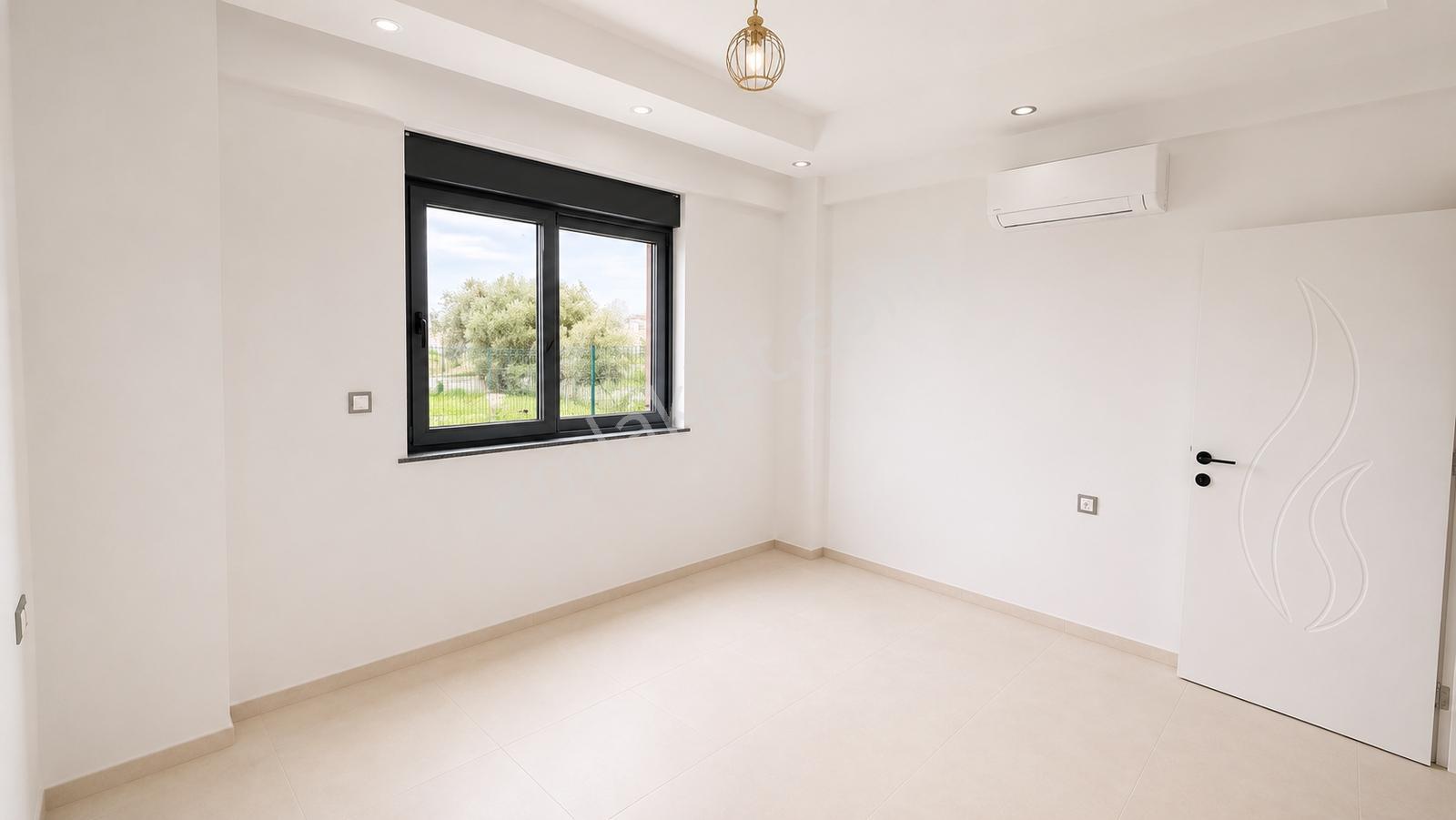 Kadriyede Havuzlu Site İçinde Sıfır 1+1 Daire | 2 Klimalı - Görsel 3